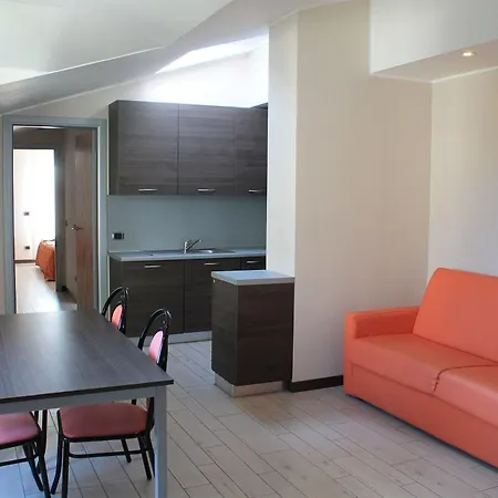 Aurora Hotel 3*